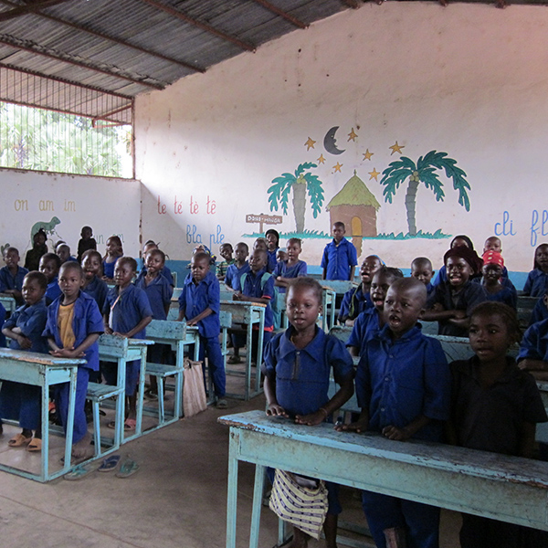 Escuela en Donomanga